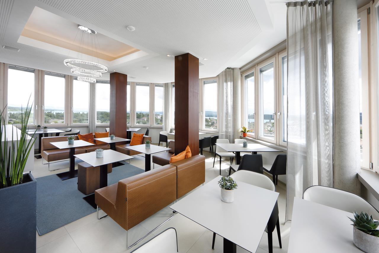 Aquaturm Hotel & Energie رادولفزيل ام بوندنز المظهر الخارجي الصورة